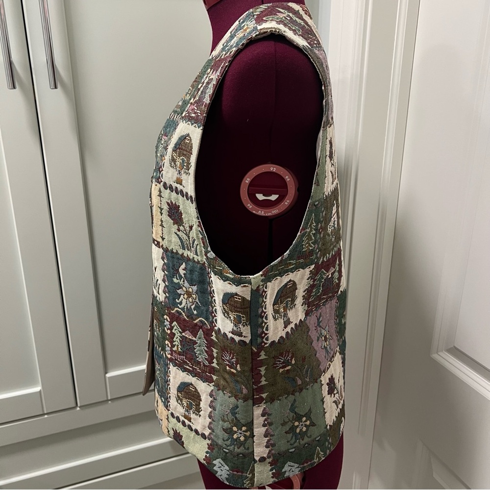 LANA LEE Tapestry Patchwork Lined Vest with Christmas Patterns Brass Buttons - Picture 4 of 13